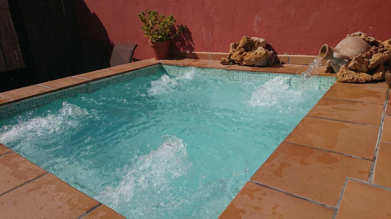 Holiday Home,885556018:JPEG
